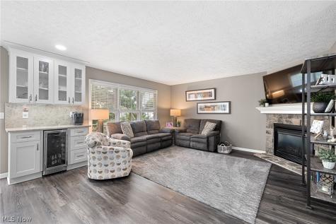 20724 Detroit Road Rocky River OH 44116