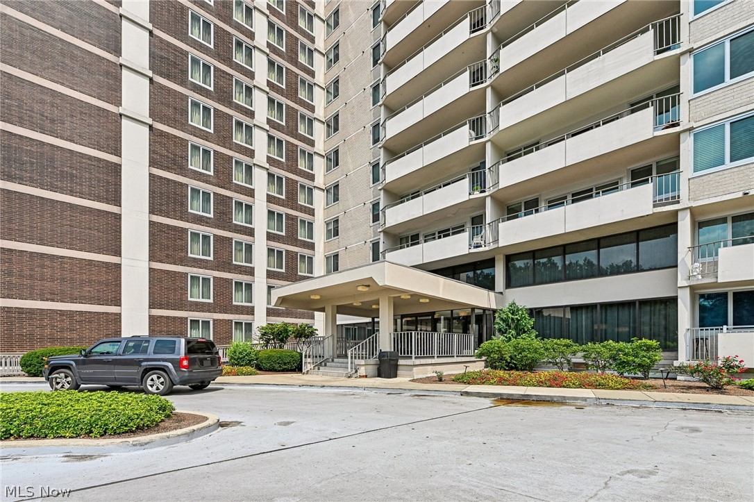 12900 Lake Avenue Lakewood OH 44107