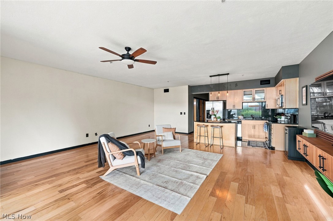 1237 Washington Avenue Cleveland OH 44113