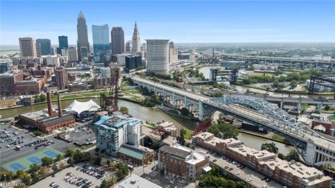 1237 Washington Avenue Cleveland OH 44113