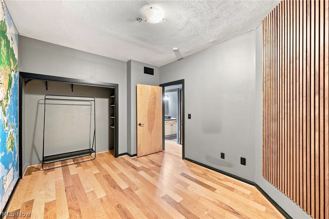 1237 Washington Avenue Cleveland OH 44113