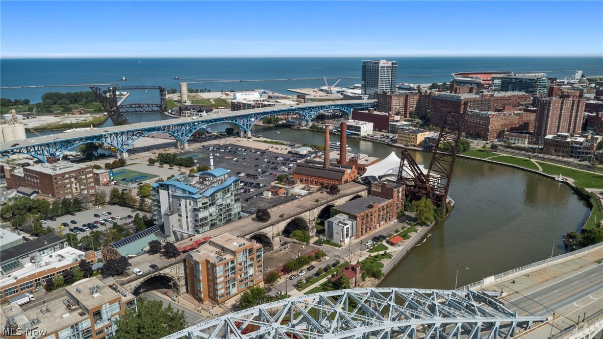 1237 Washington Avenue Cleveland OH 44113