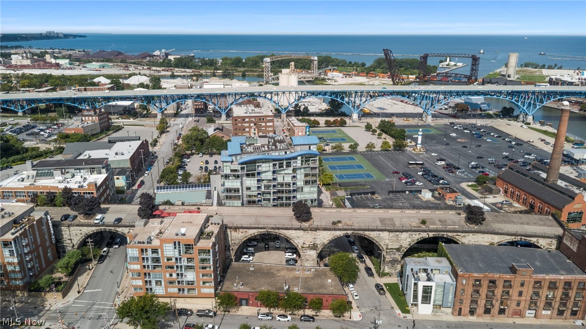 1237 Washington Avenue Cleveland OH 44113