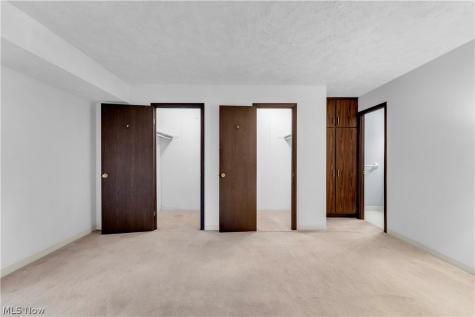 6850 Carriage Hill Drive Brecksville OH 44141