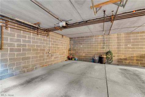 6850 Carriage Hill Drive Brecksville OH 44141