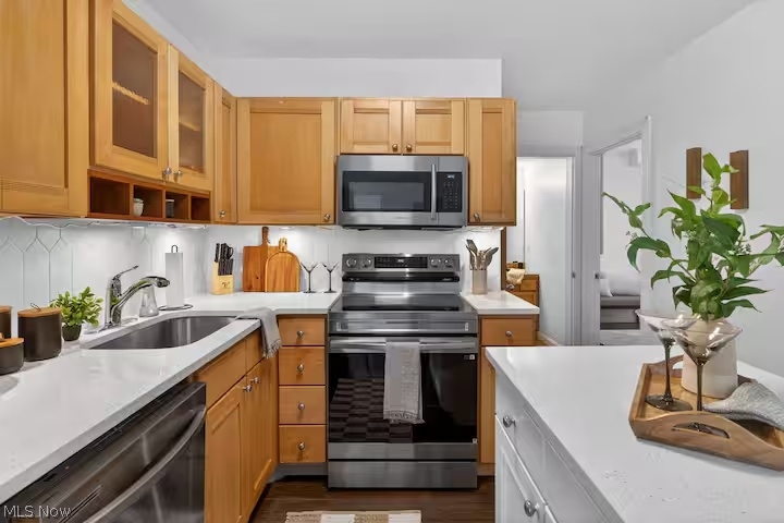 2222 Detroit Avenue Cleveland OH 44113