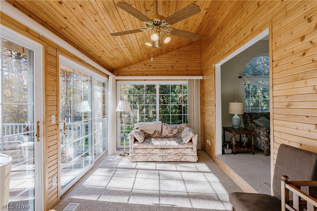 722 Woodlake Drive Aurora OH 44202