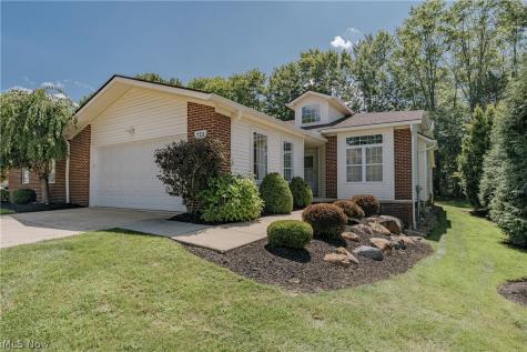 722 Woodlake Drive Aurora OH 44202