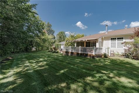 722 Woodlake Drive Aurora OH 44202