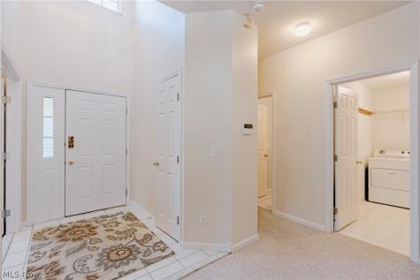 722 Woodlake Drive Aurora OH 44202
