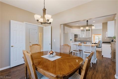 722 Woodlake Drive Aurora OH 44202