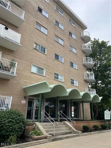 14567 Madison Avenue Lakewood OH 44107