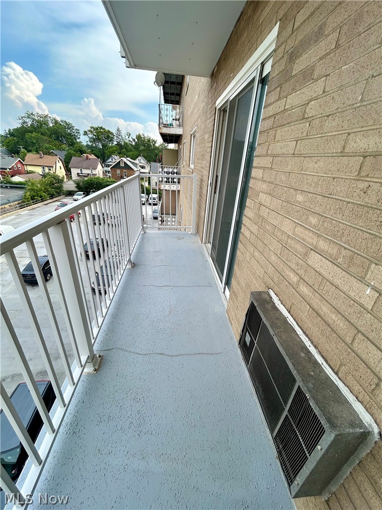 14567 Madison Avenue Lakewood OH 44107