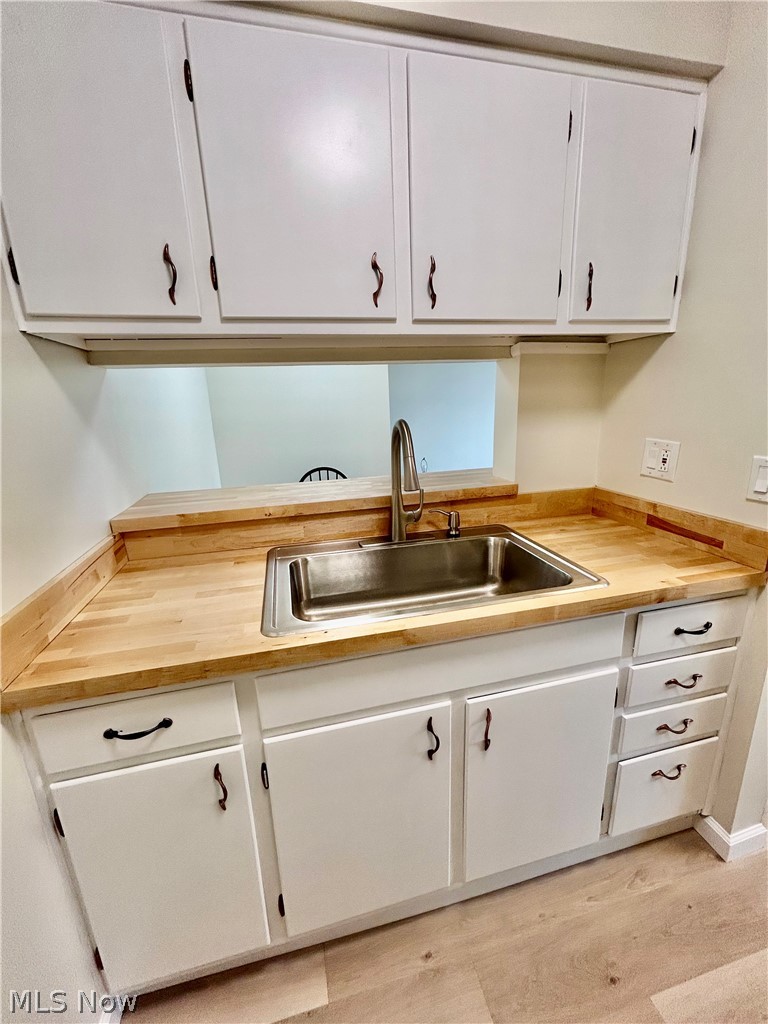 14567 Madison Avenue Lakewood OH 44107