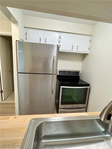 14567 Madison Avenue Lakewood OH 44107
