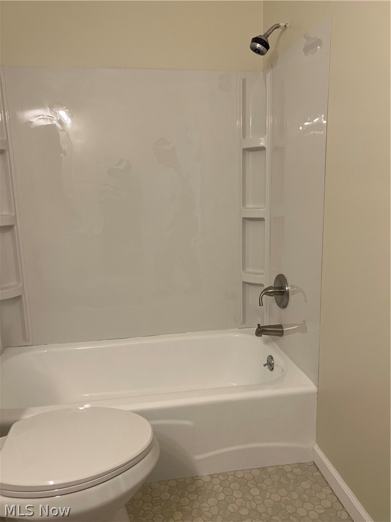 14567 Madison Avenue Lakewood OH 44107