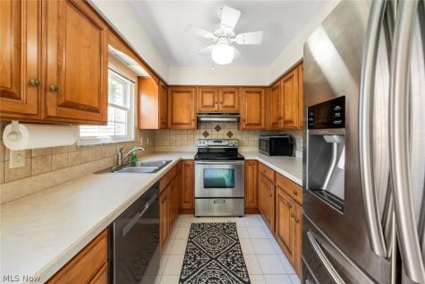 21028 Reserve Court Fairview Park OH 44126