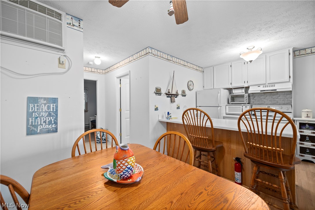 216 W Lakeshore Drive Port Clinton OH 43452
