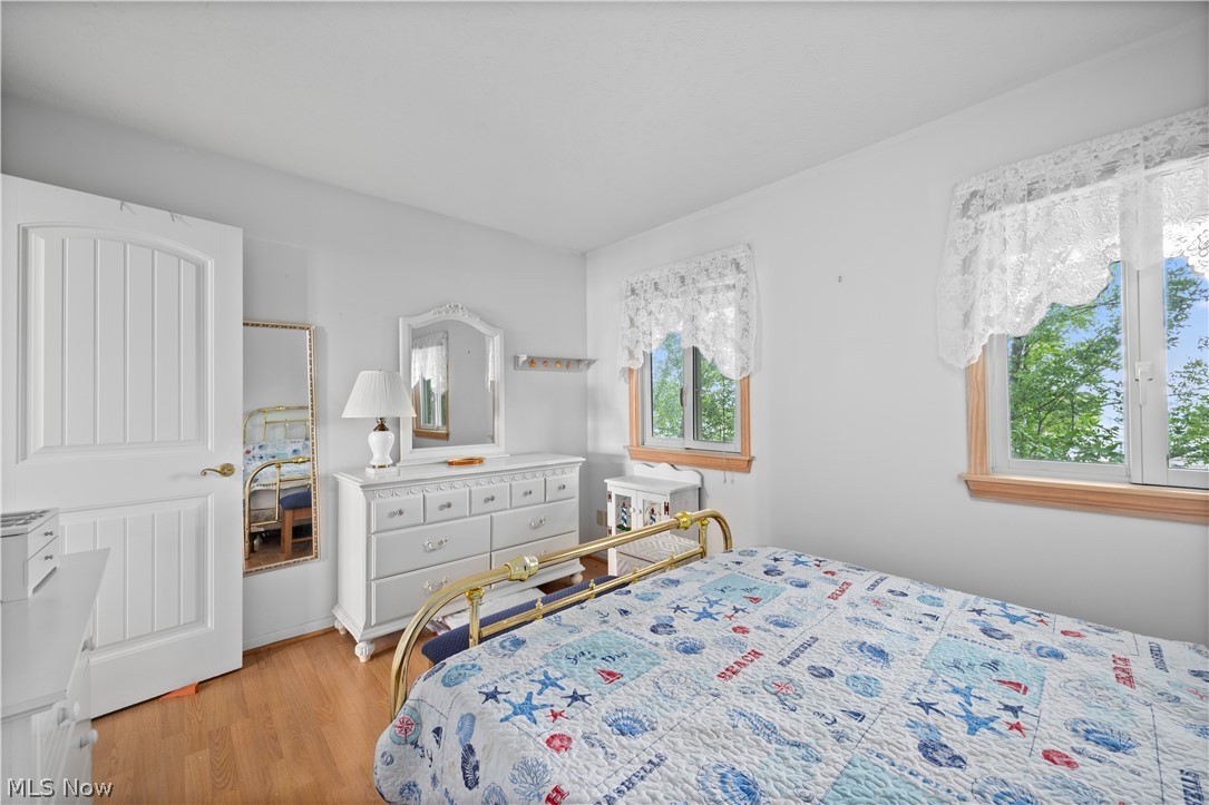 216 W Lakeshore Drive Port Clinton OH 43452