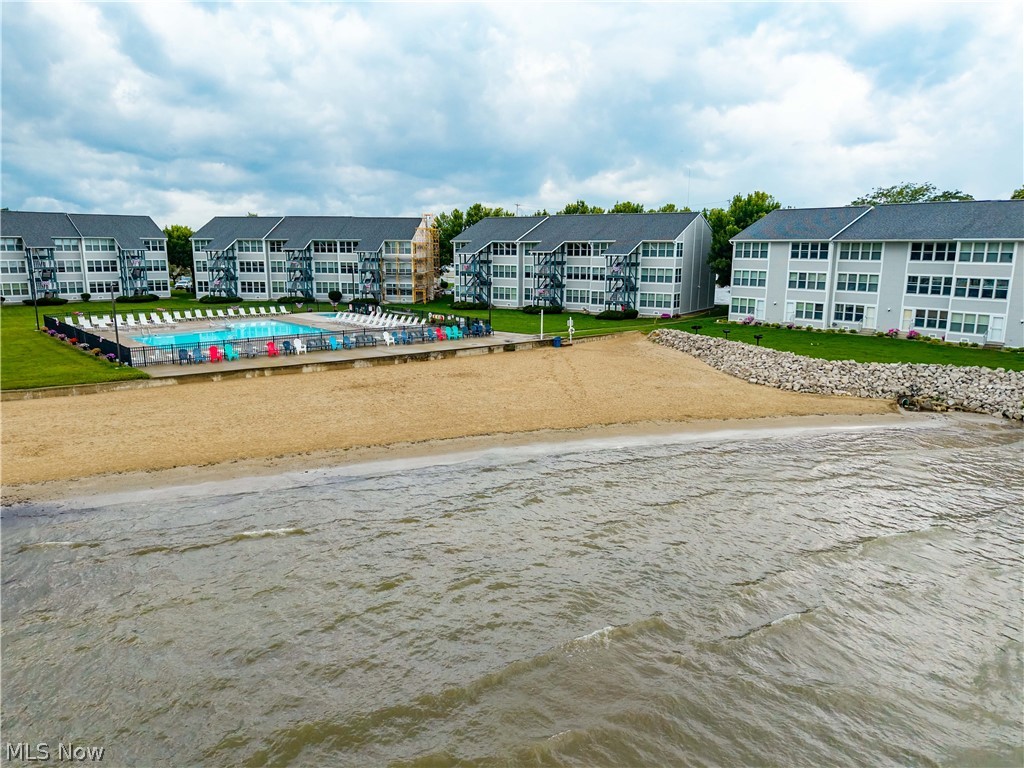 216 W Lakeshore Drive Port Clinton OH 43452