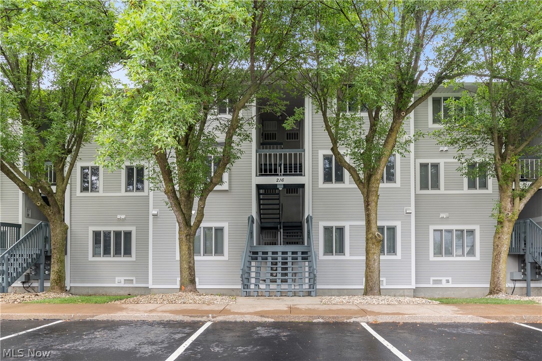 216 W Lakeshore Drive Port Clinton OH 43452