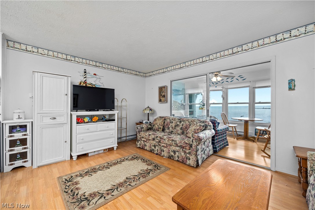 216 W Lakeshore Drive Port Clinton OH 43452