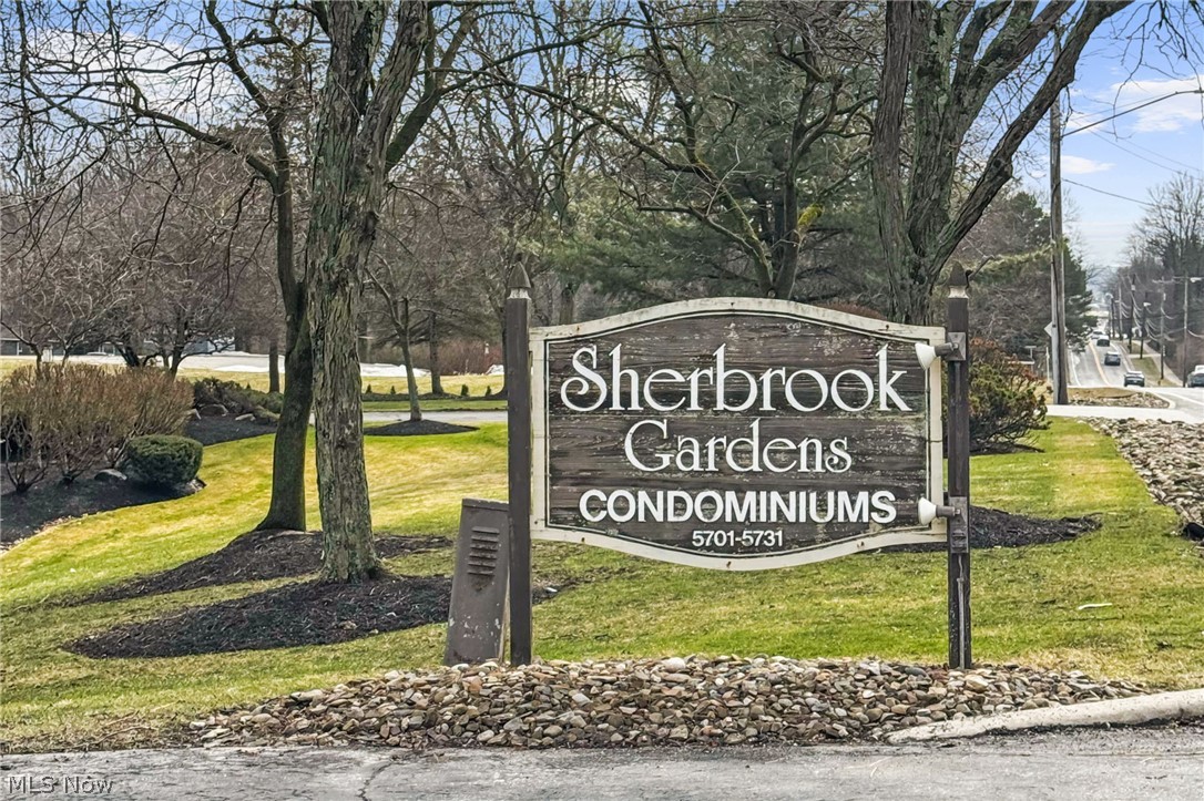 5711 Som Center Road Solon OH 44139