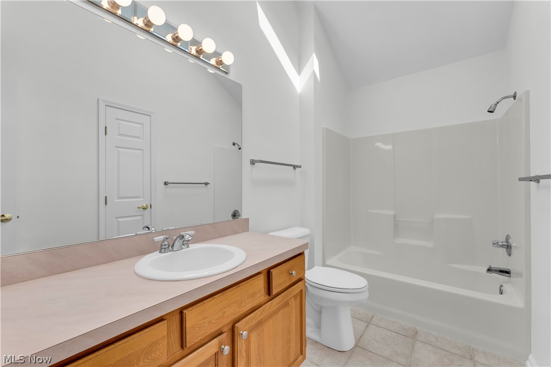 6859 Hidden Lake Trail Brecksville OH 44141