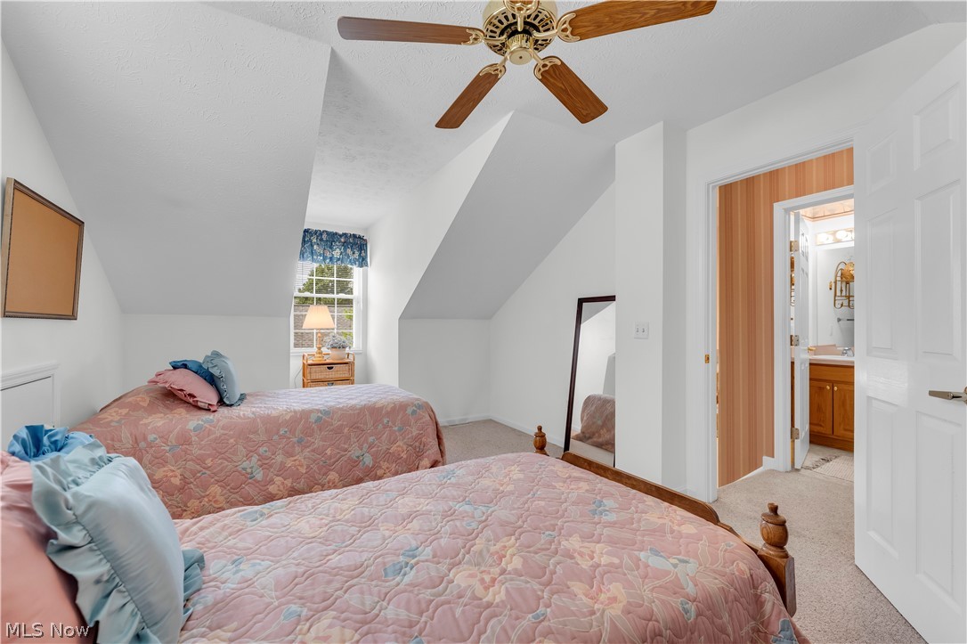 6859 Hidden Lake Trail Brecksville OH 44141