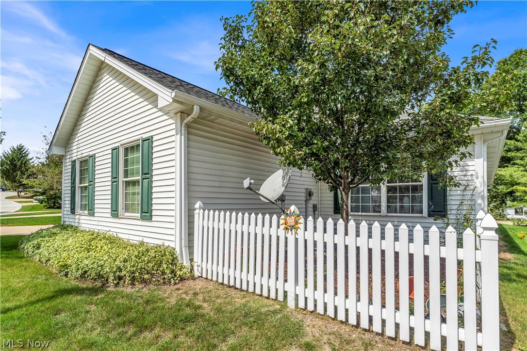 6859 Hidden Lake Trail Brecksville OH 44141