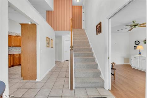 6859 Hidden Lake Trail Brecksville OH 44141