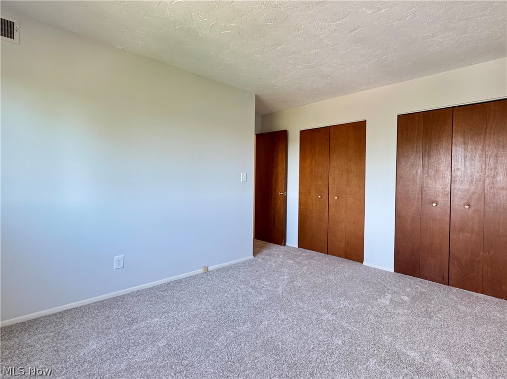 15555 Hilliard Road Lakewood OH 44107