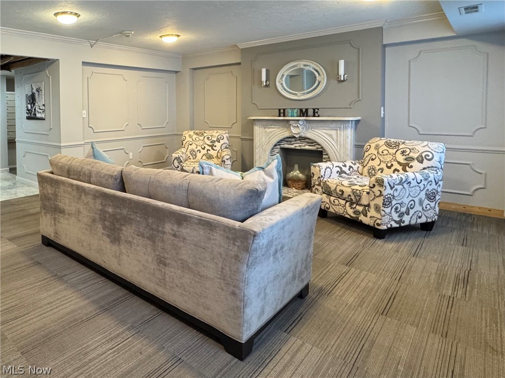 15555 Hilliard Road Lakewood OH 44107