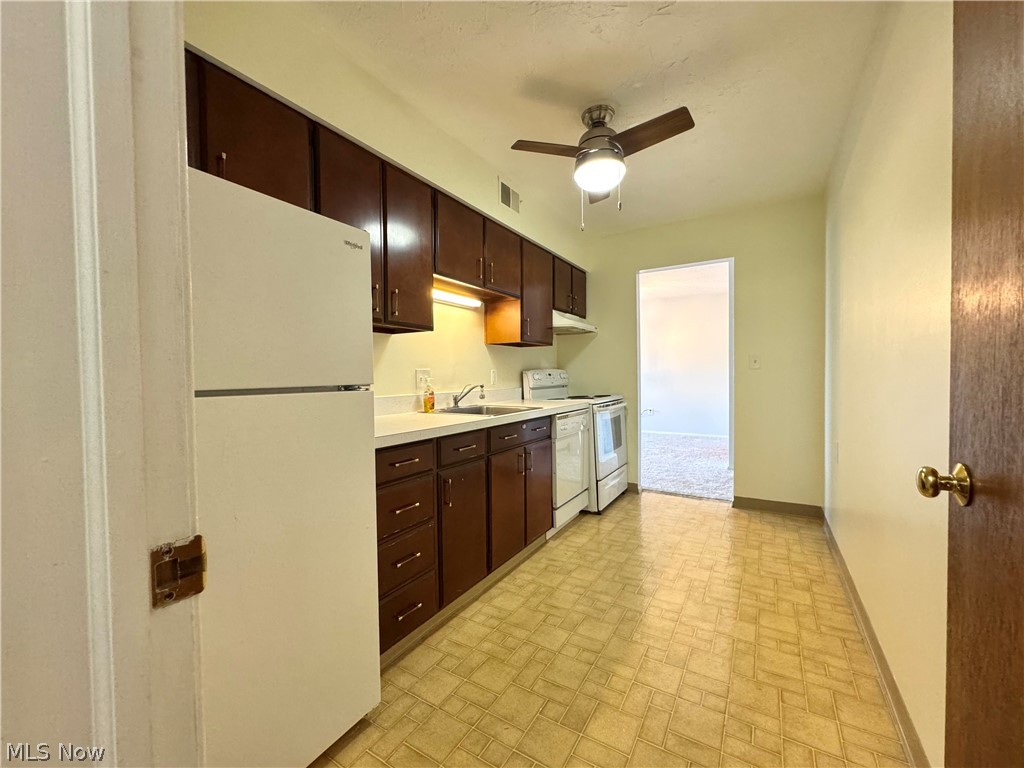 15555 Hilliard Road Lakewood OH 44107
