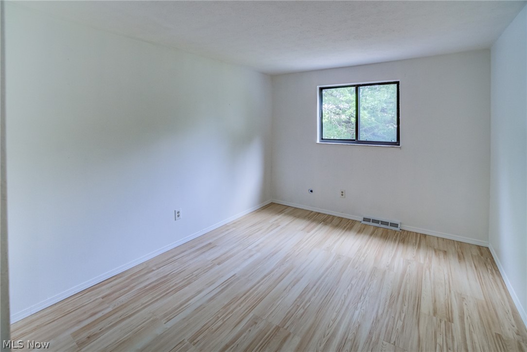 32766 Washington Court Solon OH 44139