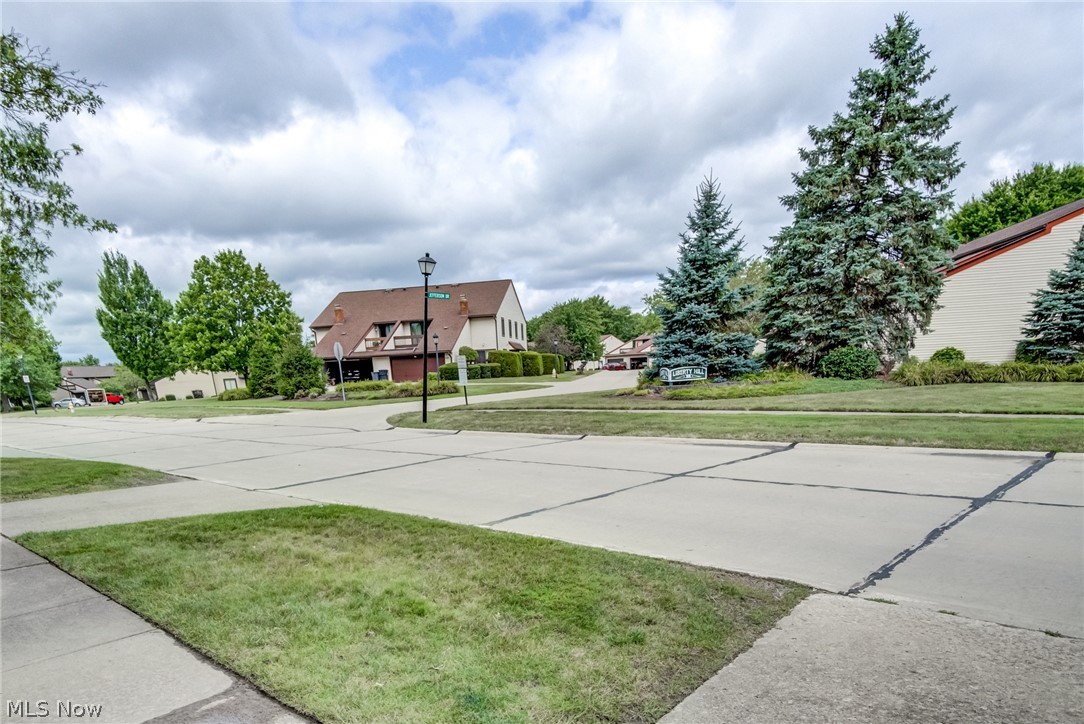 32766 Washington Court Solon OH 44139