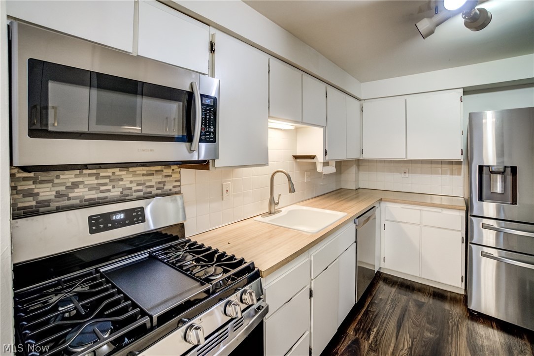 32766 Washington Court Solon OH 44139