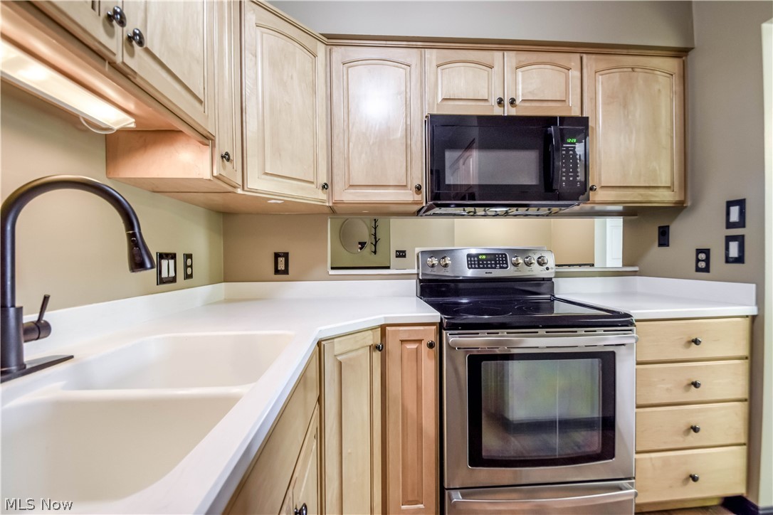 551 Heritage Square Jefferson OH 44047