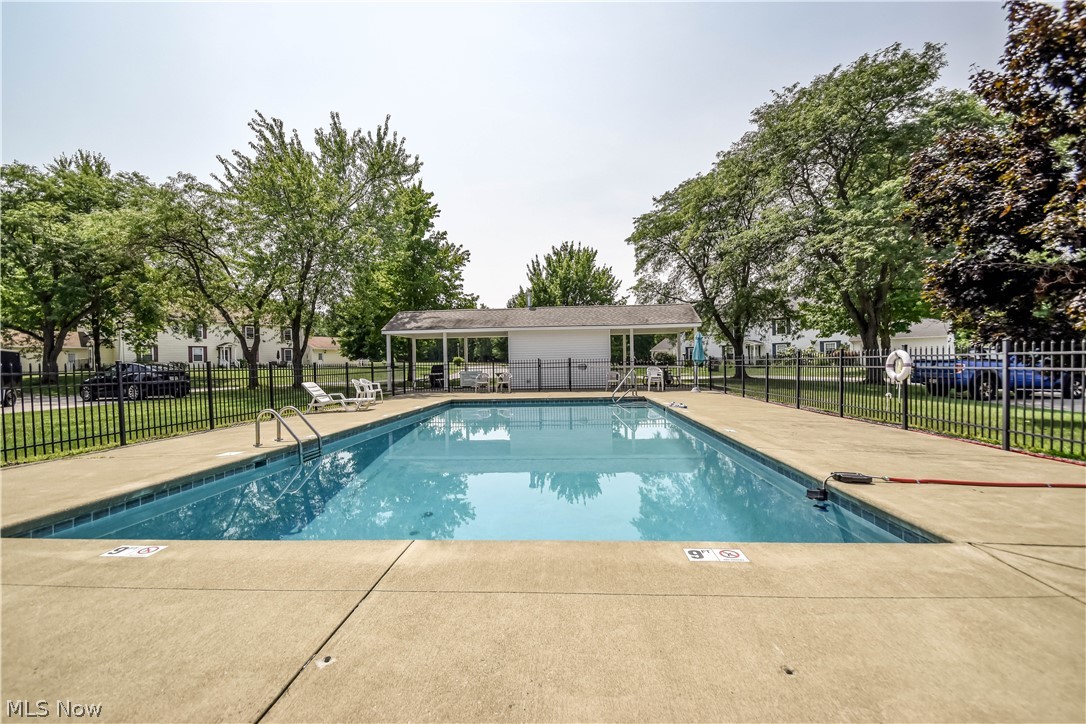 551 Heritage Square Jefferson OH 44047