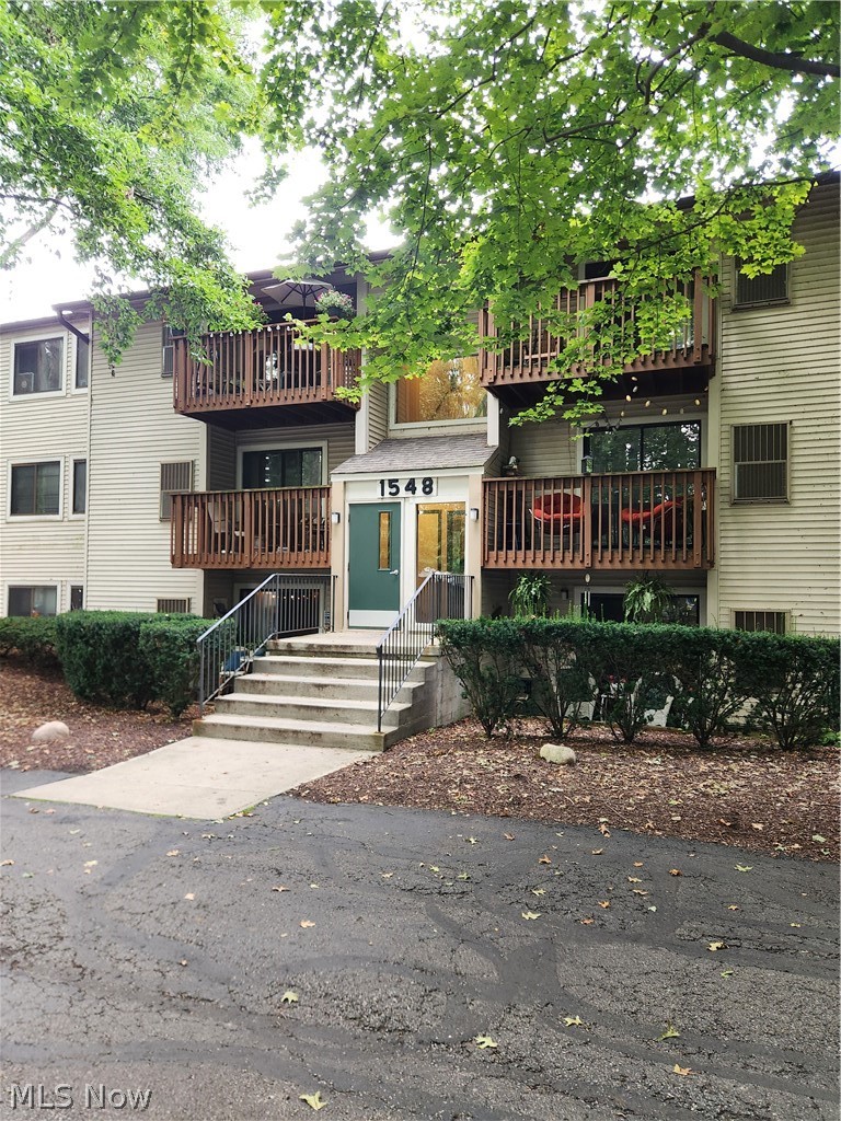 1548 Cedarwood Drive Westlake OH 44145