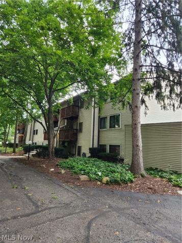 1548 Cedarwood Drive Westlake OH 44145