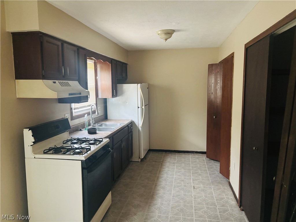 406 Maplebrook Drive Painesville OH 44077