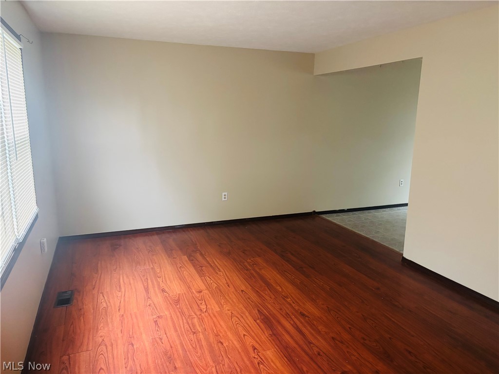 406 Maplebrook Drive Painesville OH 44077