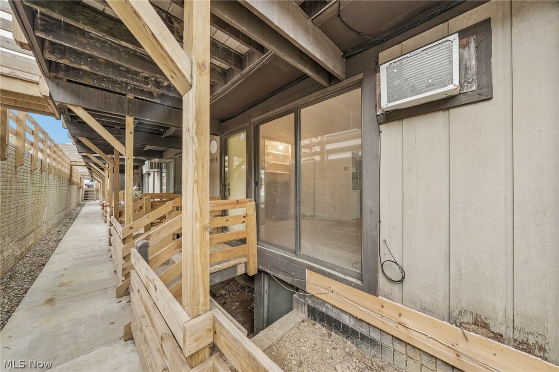 1583 Treetop Trail Akron OH 44313