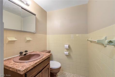 16100 Van Aken Boulevard Shaker Heights OH 44120