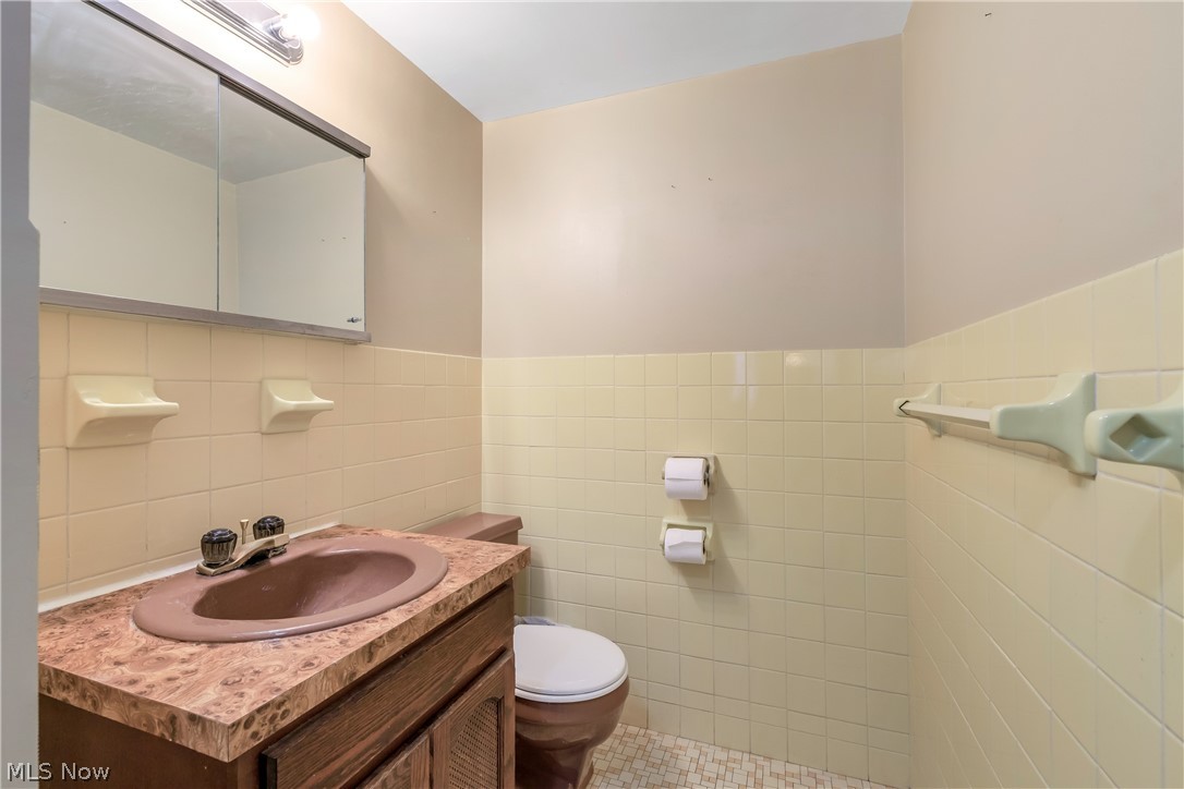 16100 Van Aken Boulevard Shaker Heights OH 44120