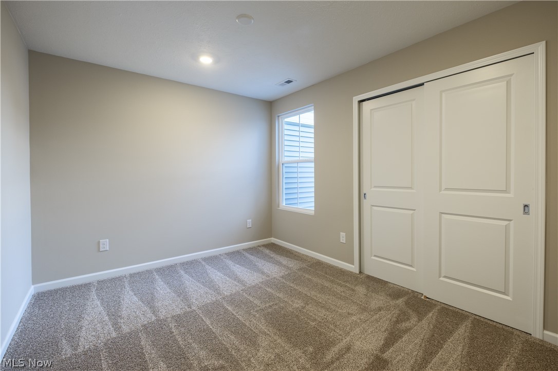 945-4 Memory Lane Aurora OH 44202