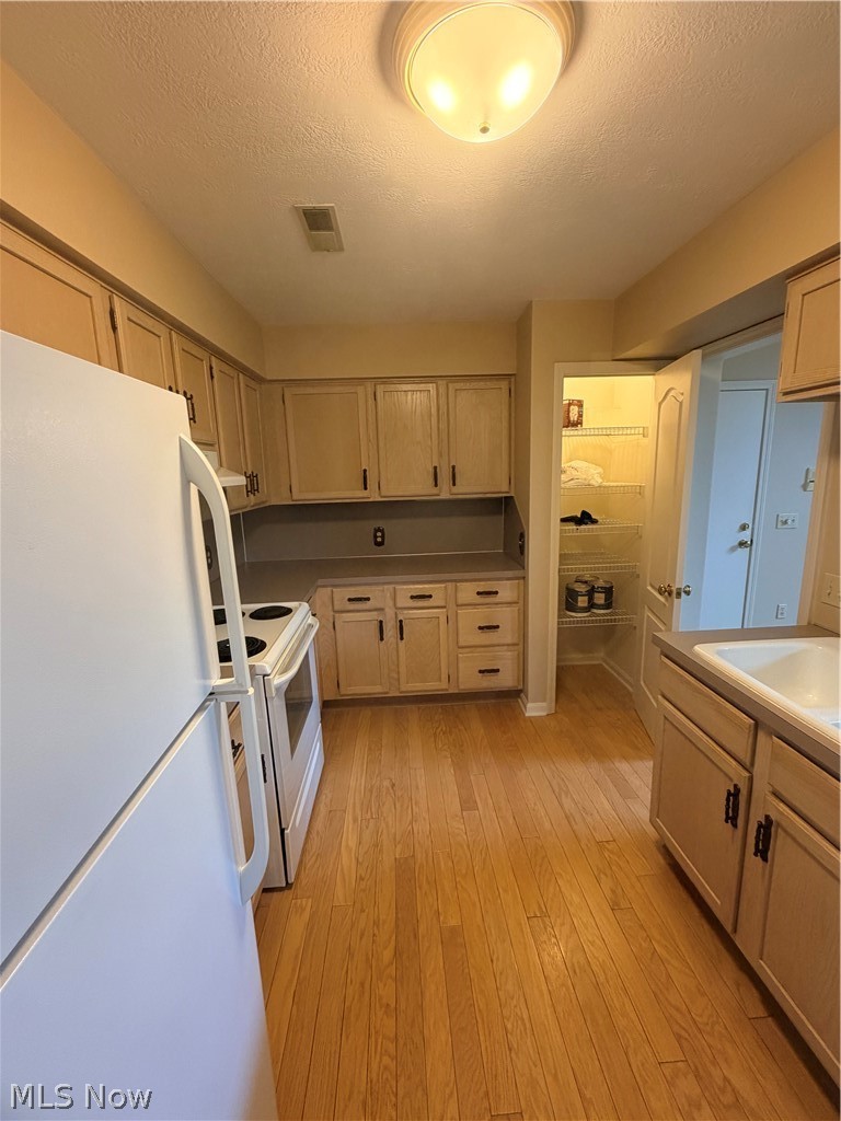 140 Holl Road NE North Canton OH 44720