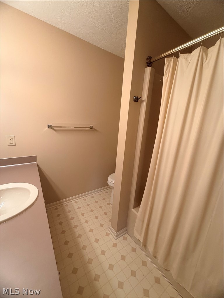 140 Holl Road NE North Canton OH 44720