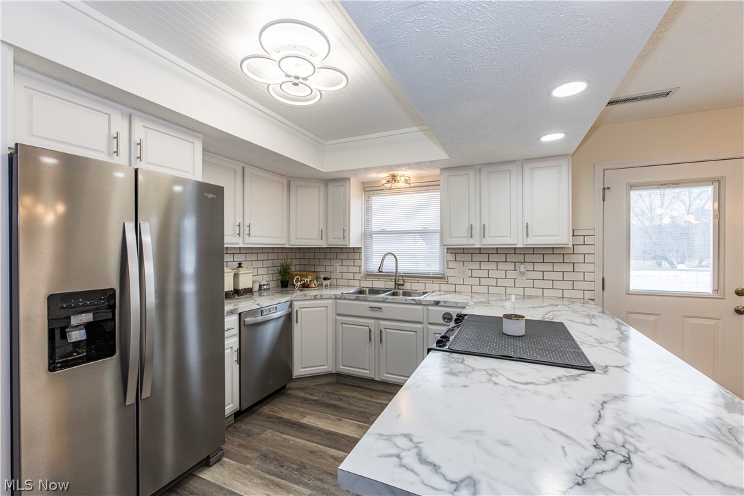 2033 Carlile Drive Uniontown OH 44685